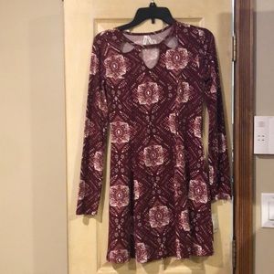 Maroon dress. Size small. Juniors